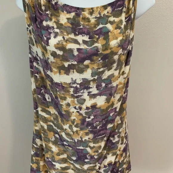 Relativity Abstract Tank - Picture 2 of 16